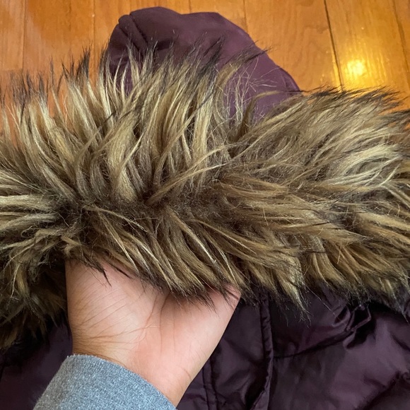 Puffer coat w/ faux ur trimmed hood - Picture 6 of 10